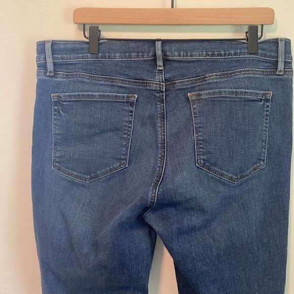 LOFT Medium Wash High Rise Skinny Jeans Size 32 / 14 - Picture 5 of 9